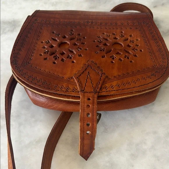 Brown Leather Crossbody Bag - Picture 5 of 7